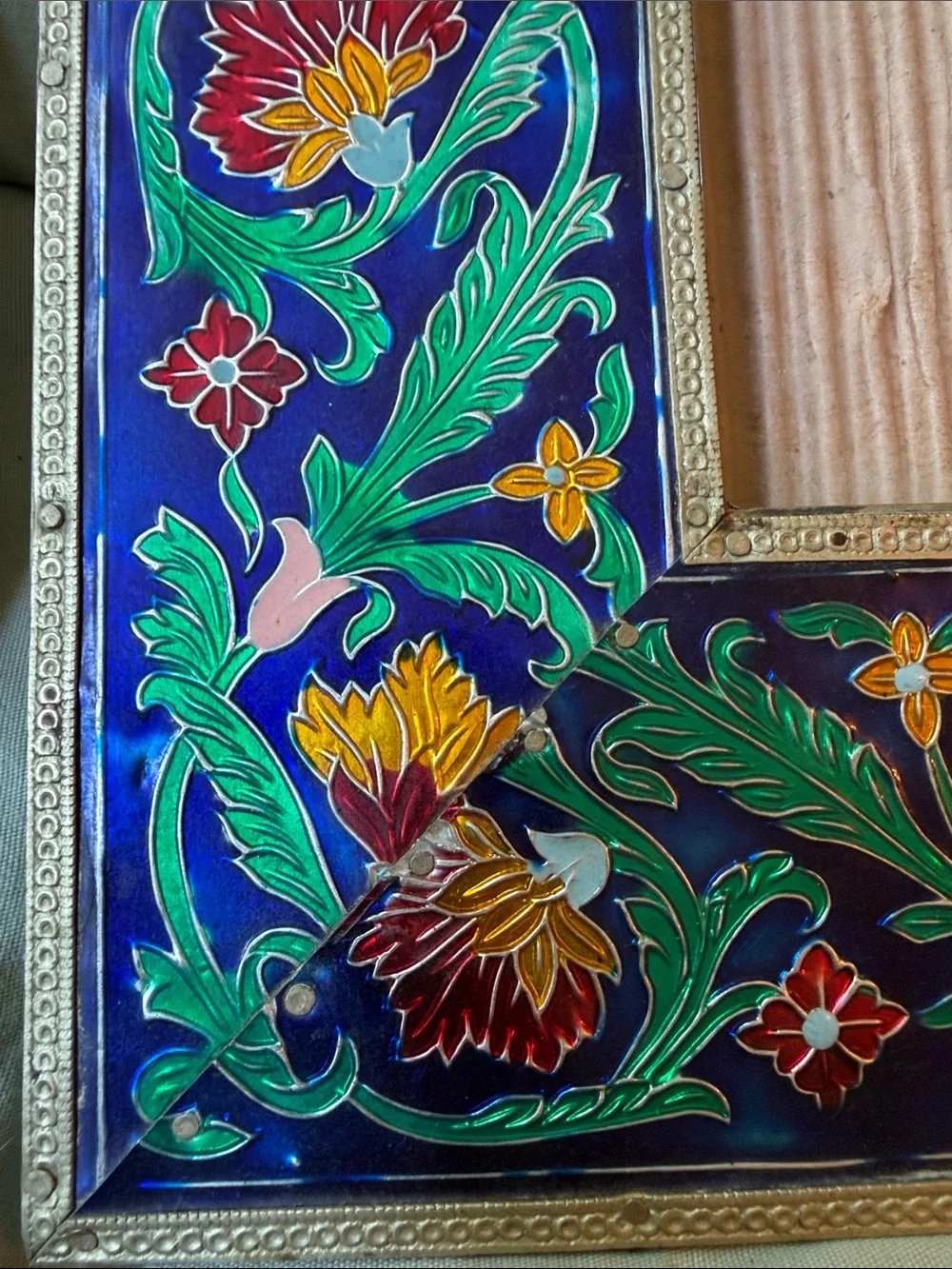 Vintage vibrant multicolor